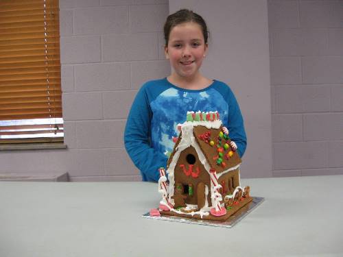 Finished Gingerbread House 0091