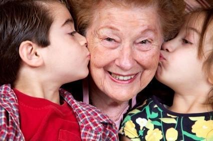 kids kissing grandma